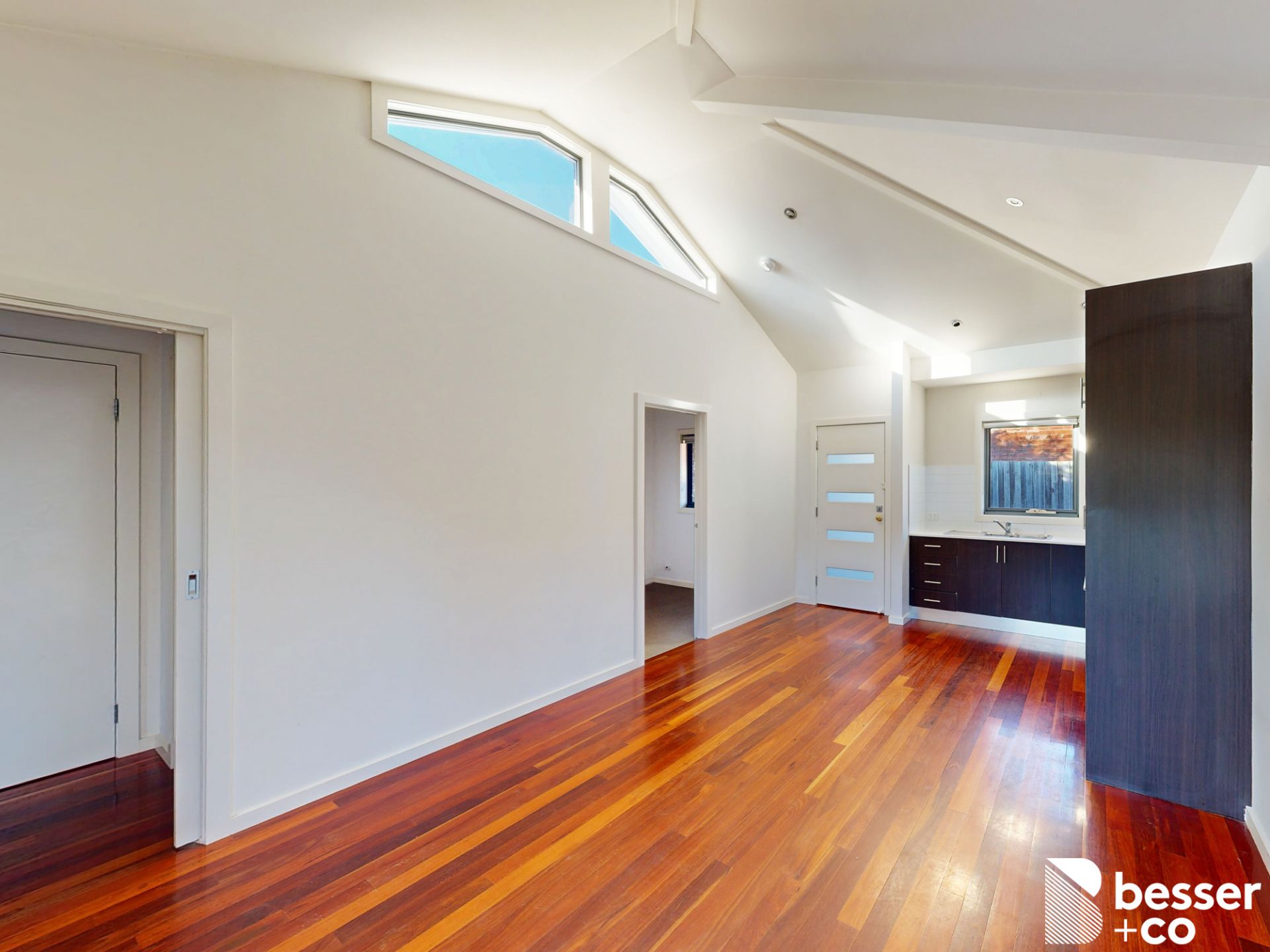 2/130 Purinuan Road, Reservoir - Thumbnail 5