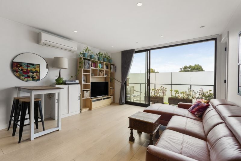202/16 Separation Street, Northcote