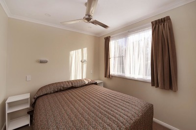 CABIN & CARAVAN PARK FOR SALE - NEW ENGLAND - GREAT PRESENTATION