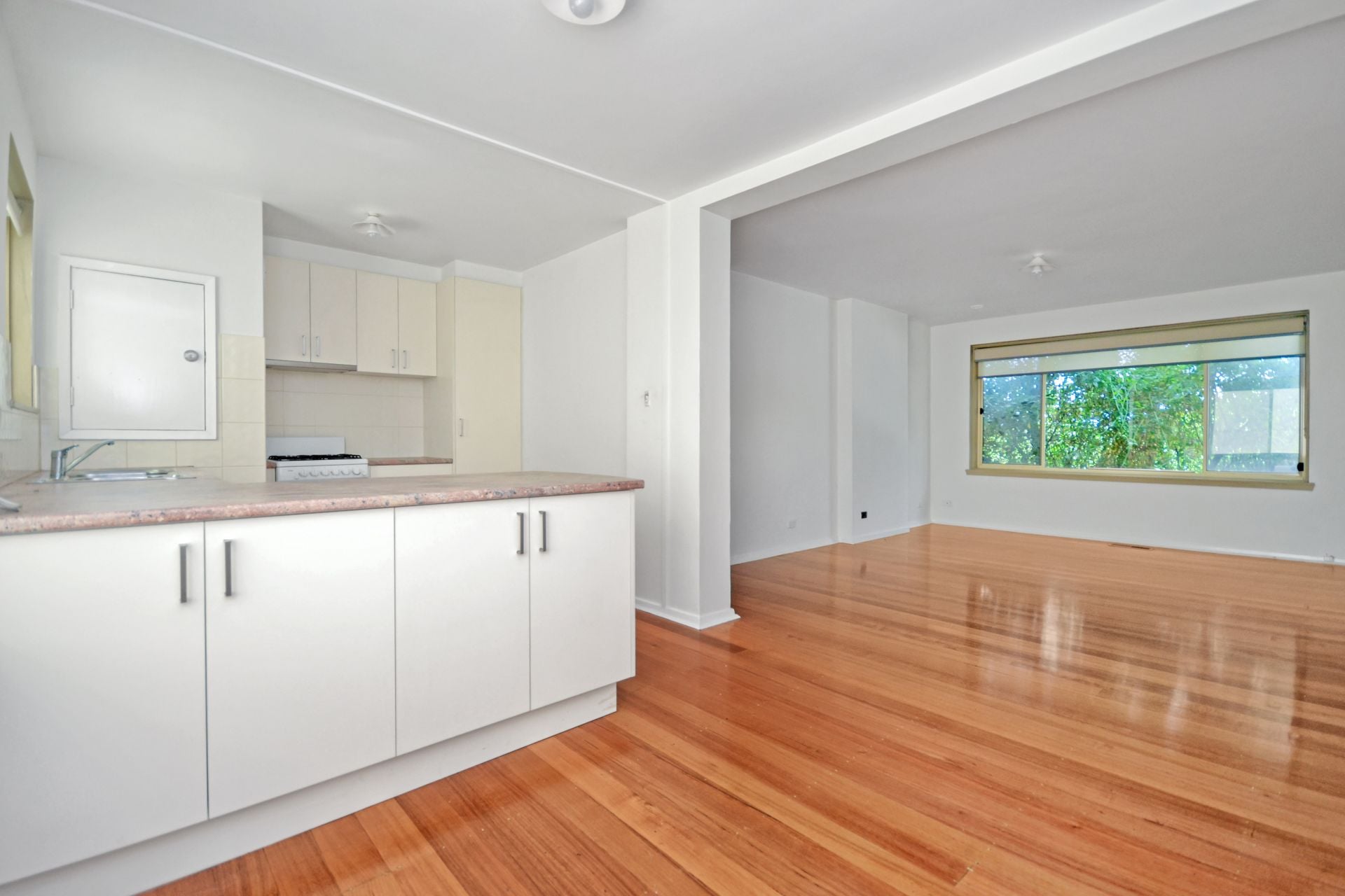 RENOVATED UNIT IN A GREAT LOCATION