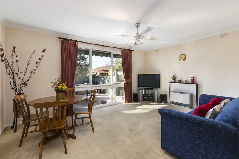 1/16 Warrigal Road, Surrey Hills - Thumbnail 2