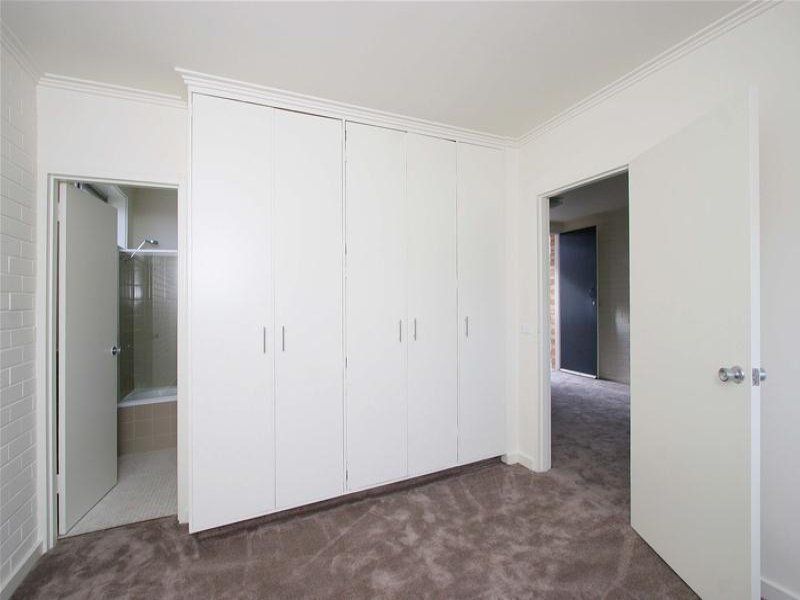 SPACIOUS PRESTON PAD