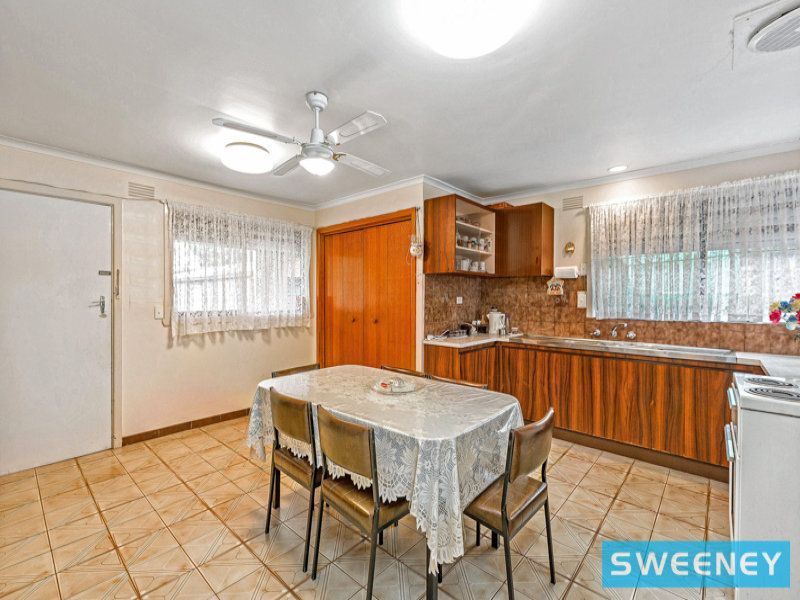 15 Ronald Avenue, Altona North - Thumbnail 4