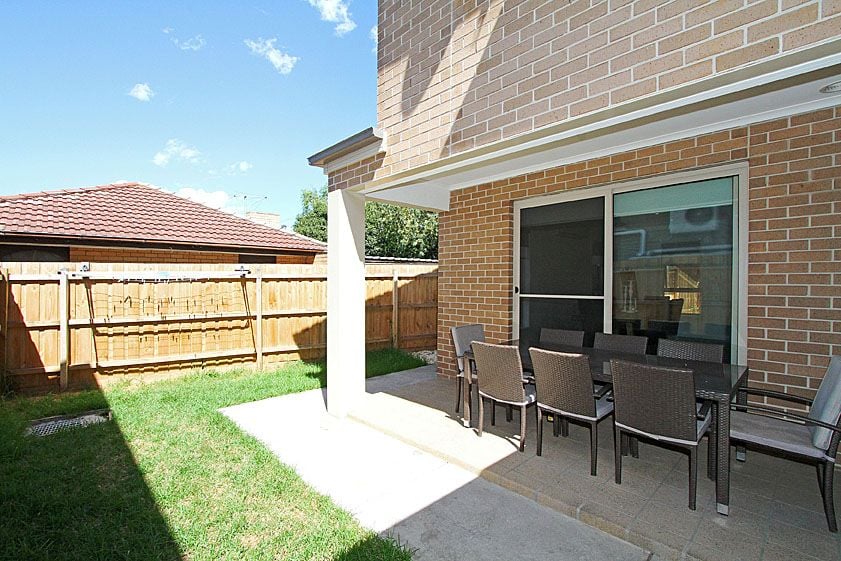 Stylish and Contemporary, Executive Living. Only 11kms From the City.
