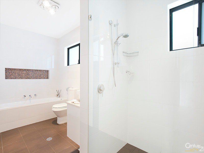 529 The Boulevarde (cnr Araluen Pl), SUTHERLAND, Sutherland - Thumbnail 3