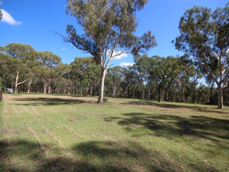 648 Londonderry Road, Londonderry - Thumbnail 3