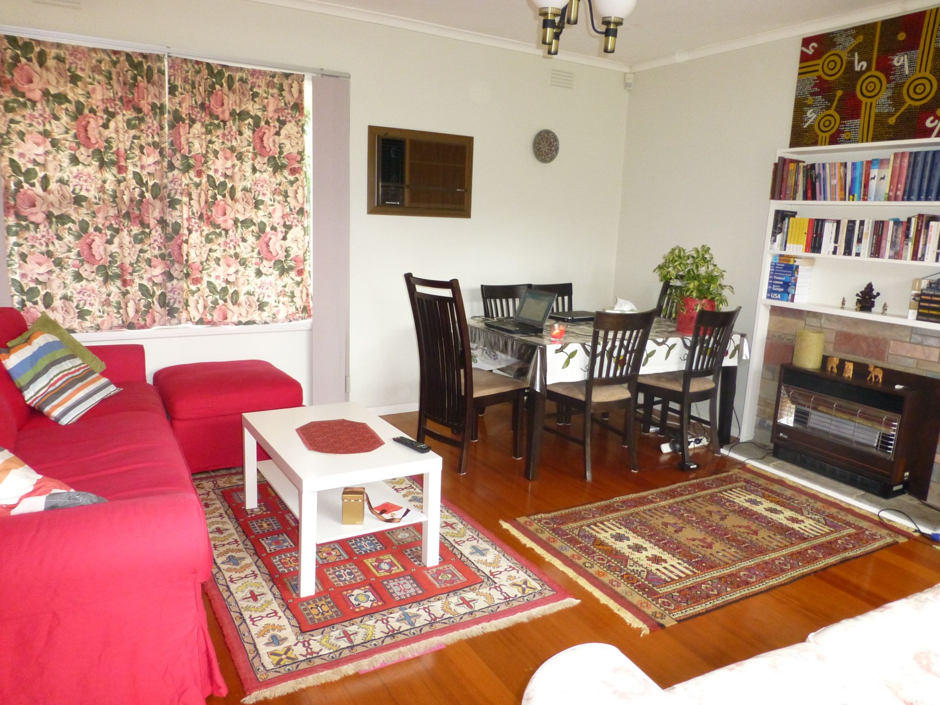 Spacious 2 Bedroom Unit!!