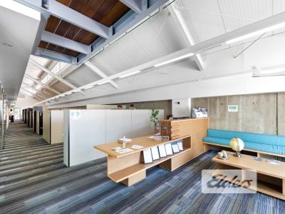 ULTRA MODERN FREESTANDING OFFICE!