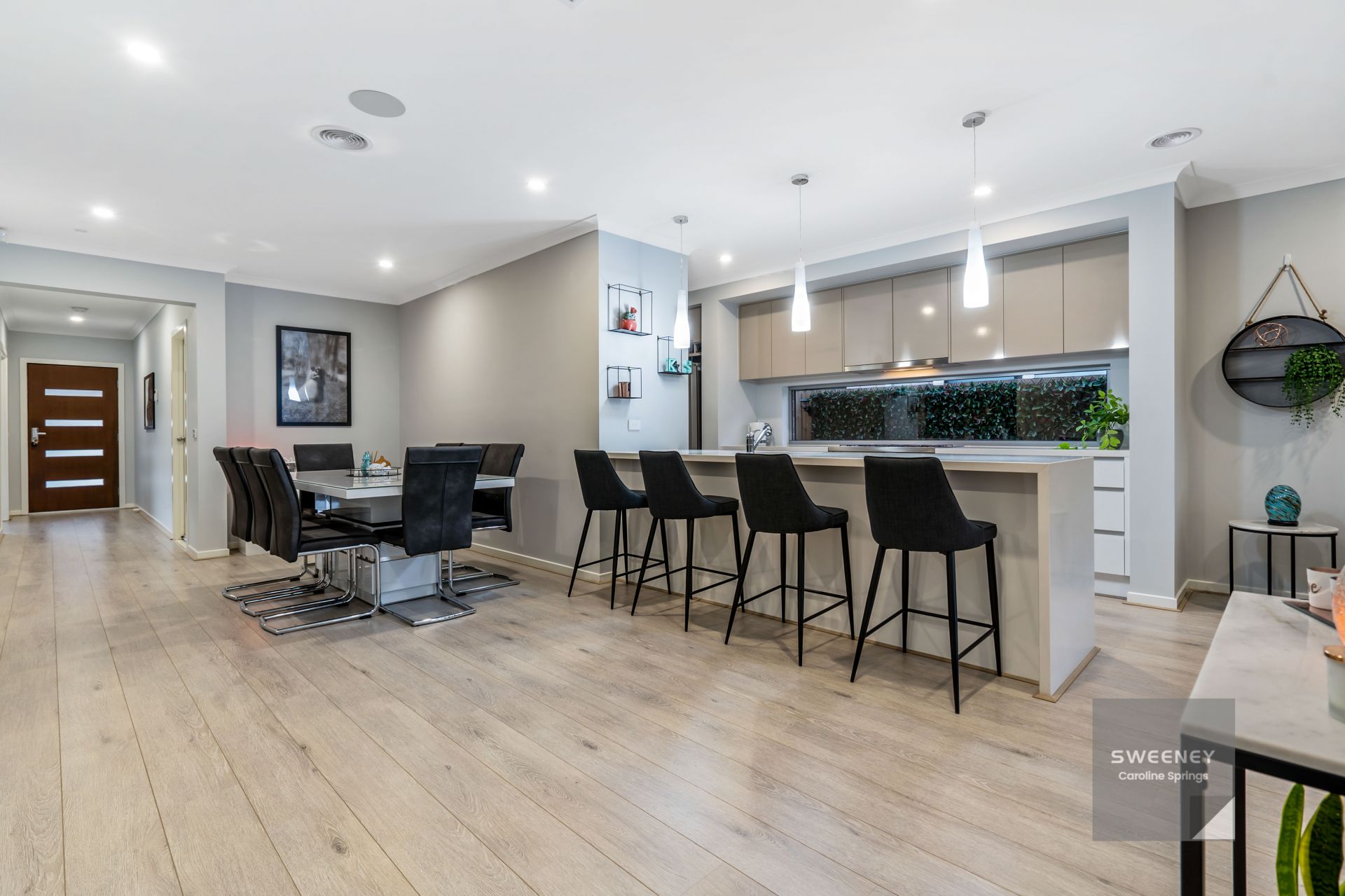 22 Lagoon Drive, Aintree - Thumbnail 5