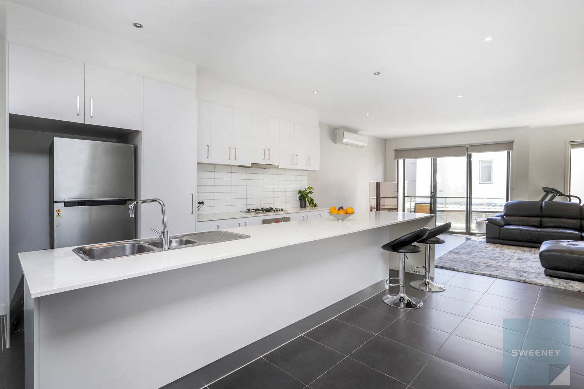 3/25 Boathouse Drive, Caroline Springs - Thumbnail 5