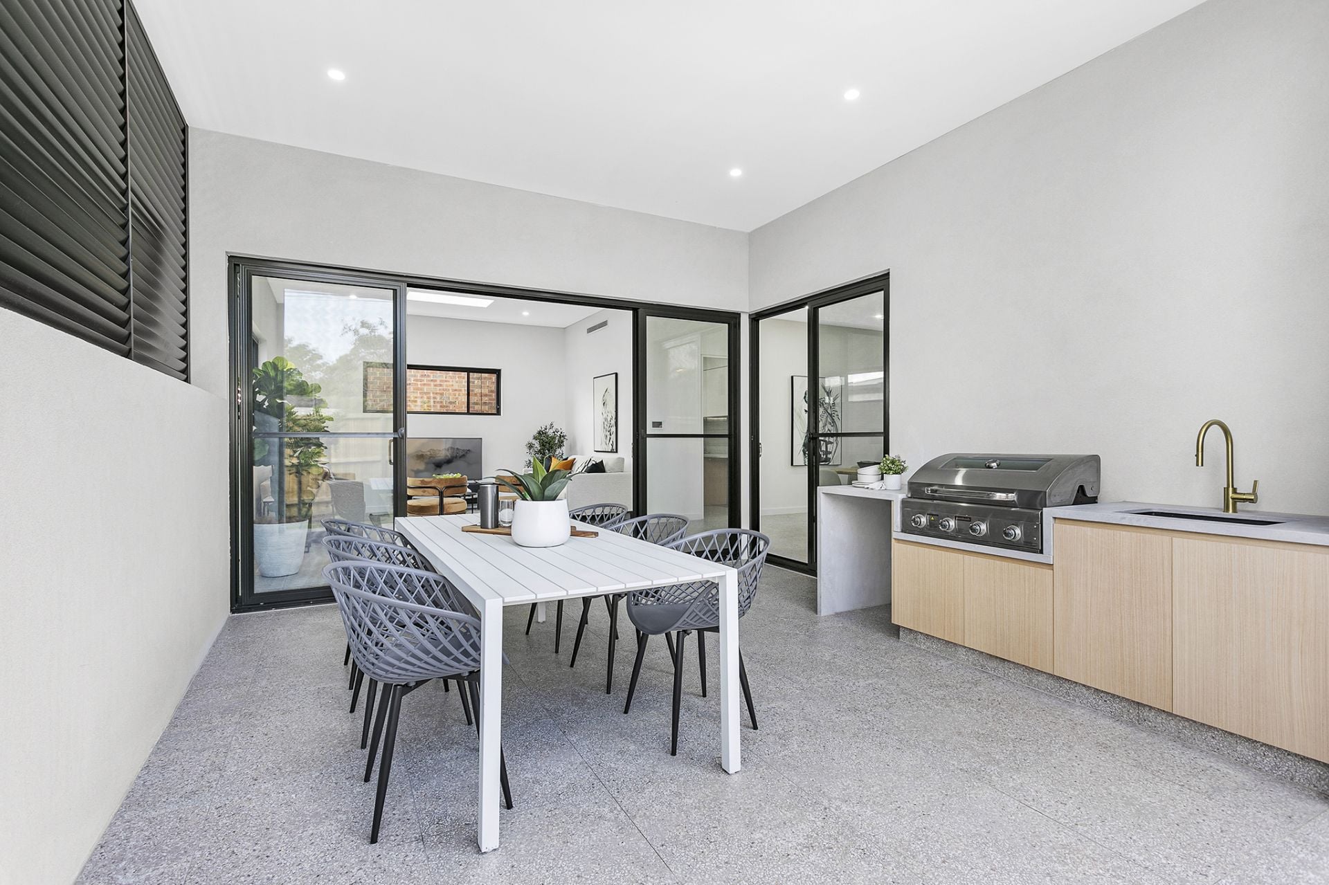 65 Snowden Avenue Sylvania NSW, Sylvania - Thumbnail 5