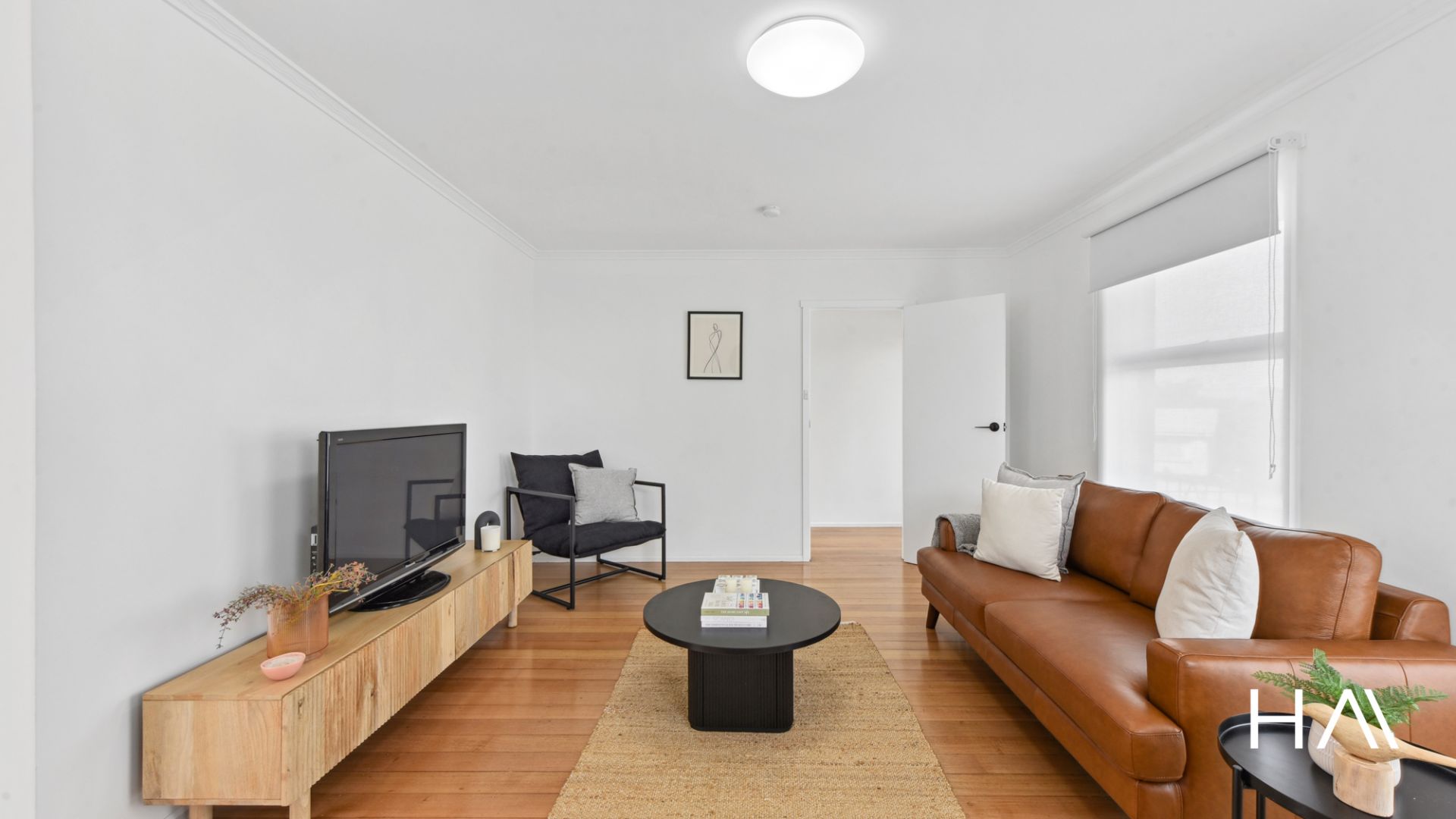 9 Crandon Crescent Newnham, Newnham - Thumbnail 5