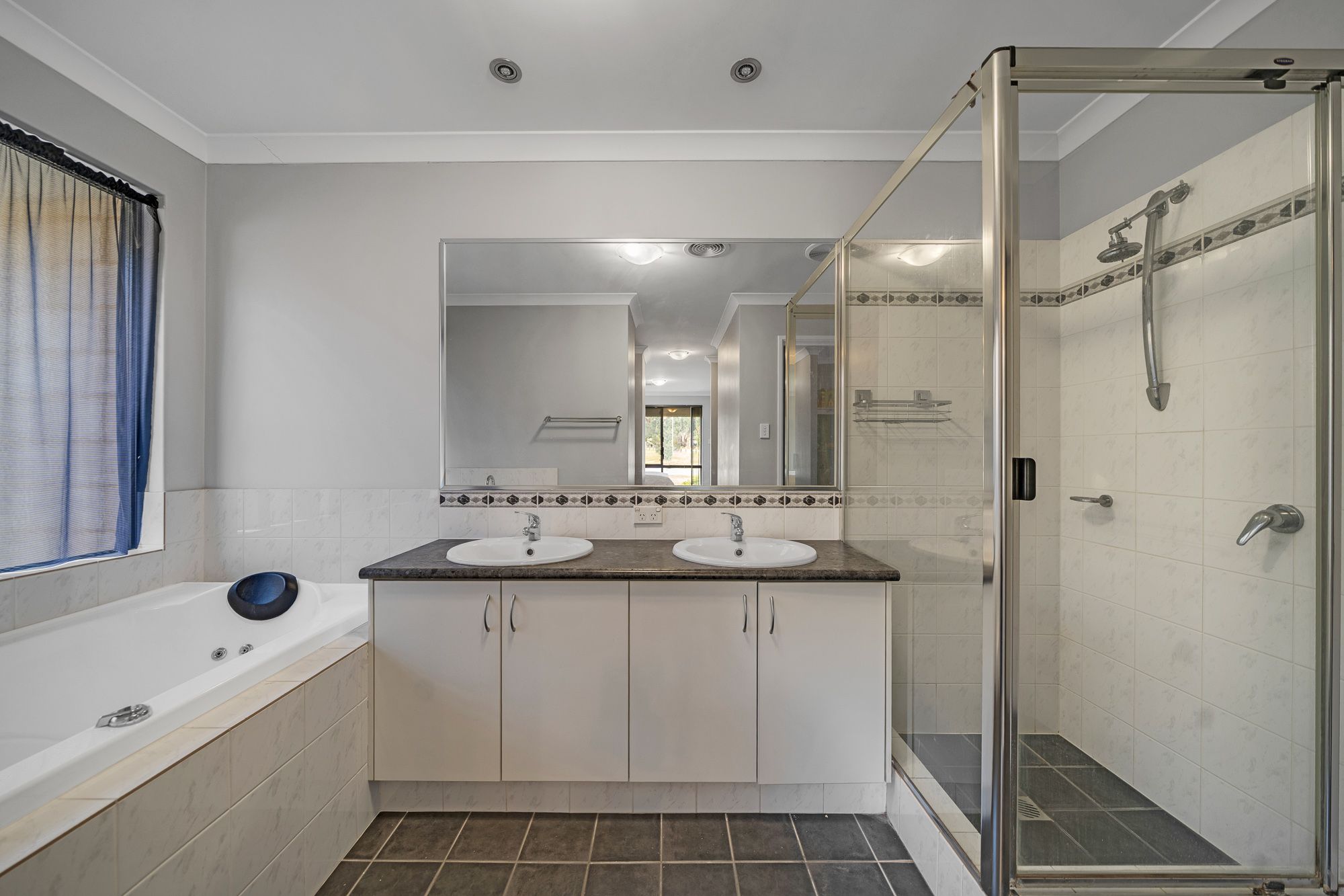 2 Bain Square, Forrestfield