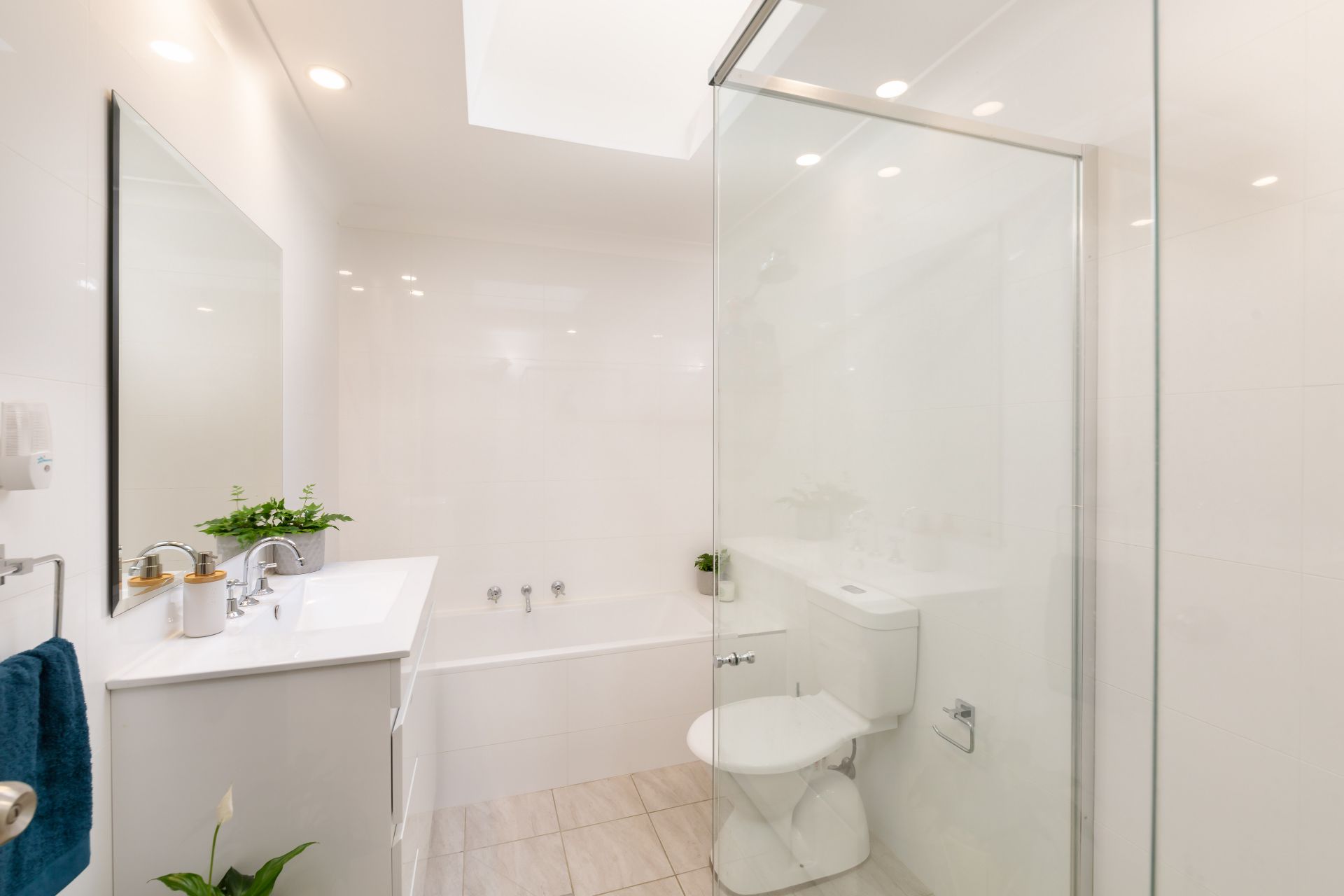17/28 MacPherson Street Warriewood NSW, Warriewood - Thumbnail 2