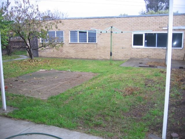 LARGE FAMILY HOME + RUMPUS ROOM
