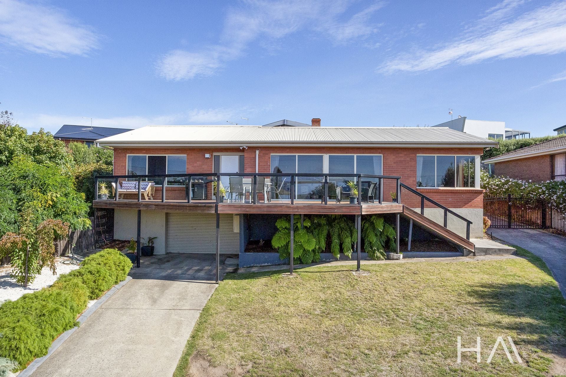 72 Cormiston Road Riverside, Riverside - Thumbnail 2