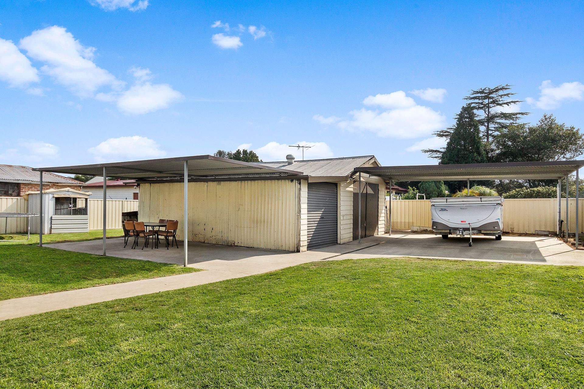 Real Estate For Sale 8 Weston Street Weston , NSW