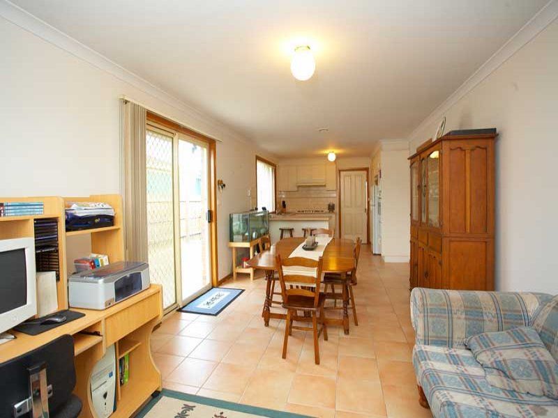 15 Douglas Court, Altona Meadows - Thumbnail 4
