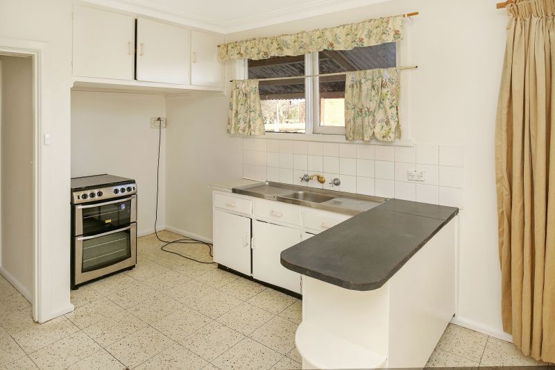 83 Glasgow Avenue, Reservoir