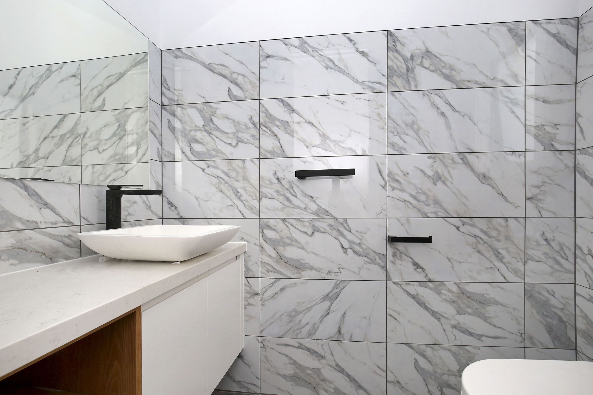Brand new with stunning city views!