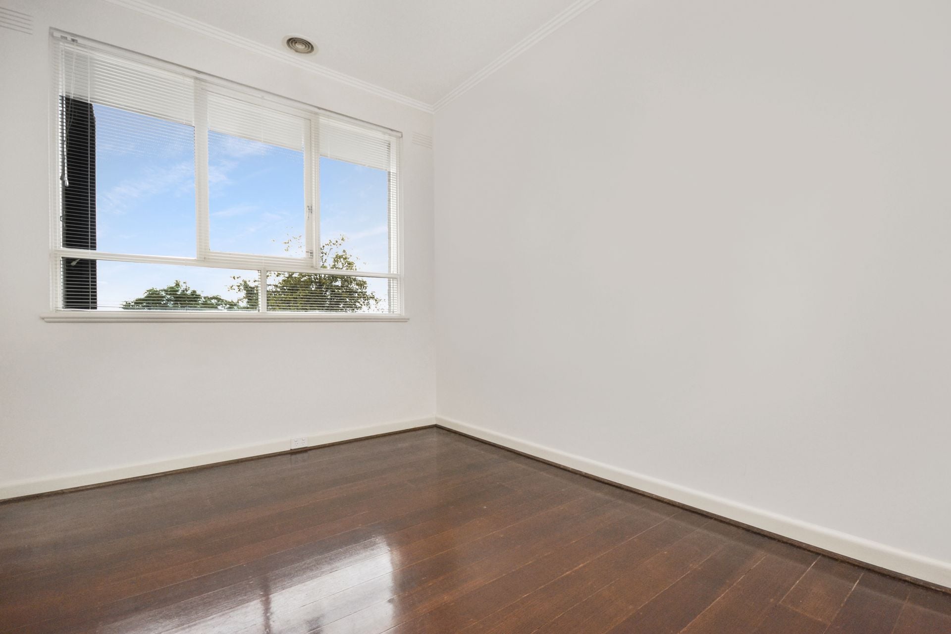 STYLISH AND SPACIOUS