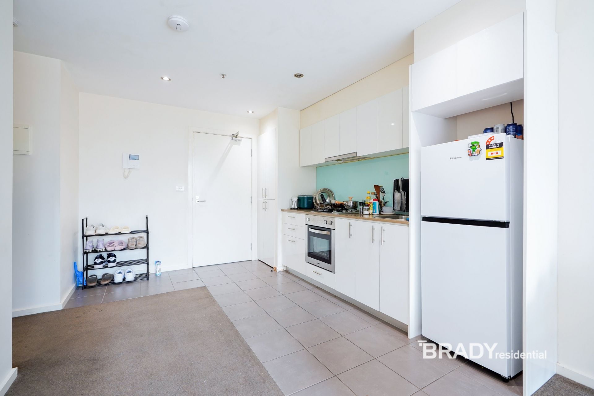 503/8 Exploration Lane Melbourne VIC, Melbourne - Thumbnail 2
