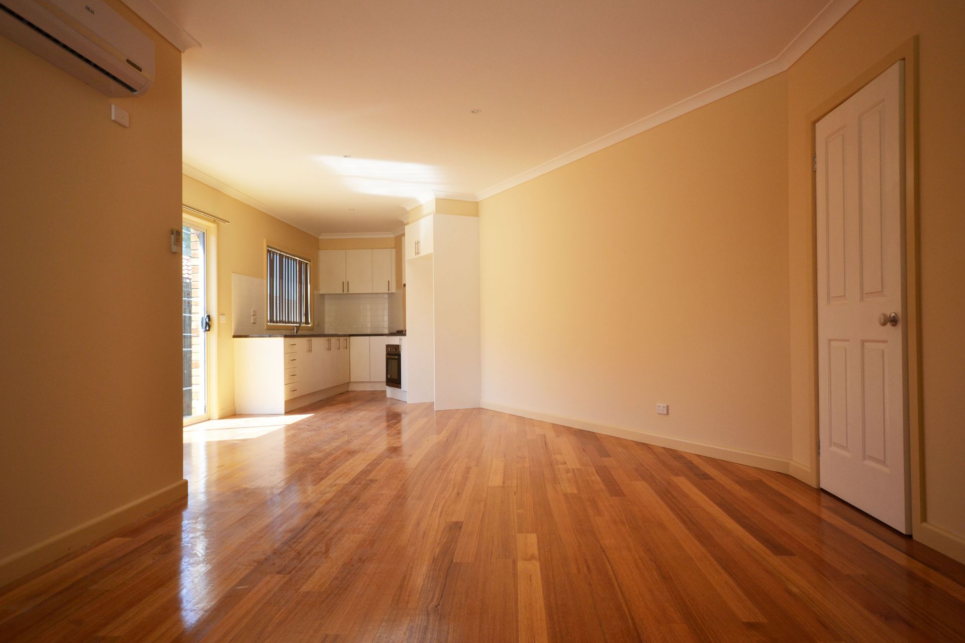 SPACIOUS ONE BEDROOM UNIT!