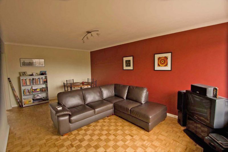 8/11 Nicholson Street, Footscray - Thumbnail 3
