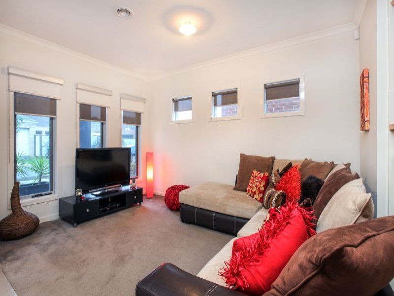 6 Oldis Close, Caroline Springs - Thumbnail 7