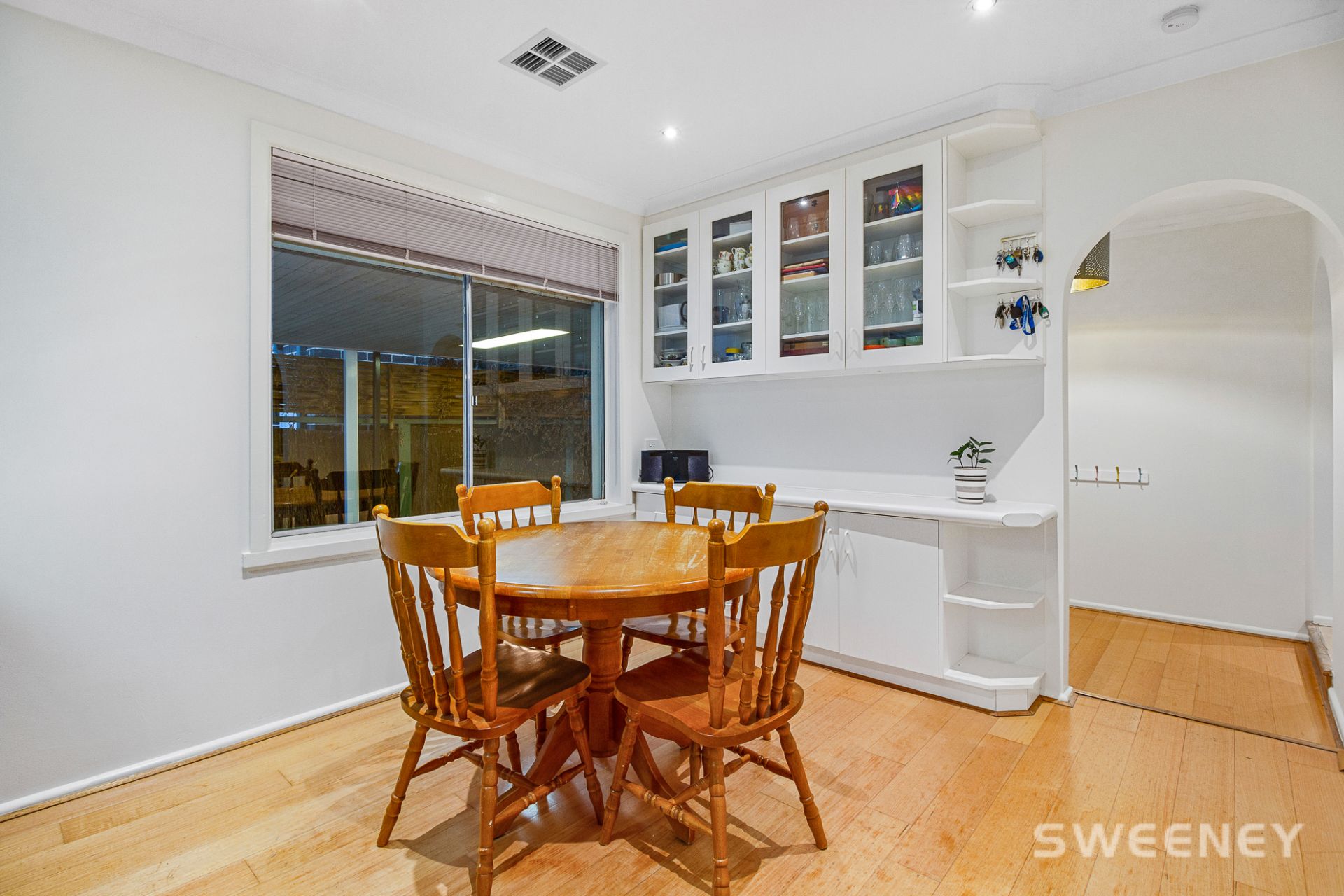 30 Myrtle Grove, Altona - Thumbnail 4