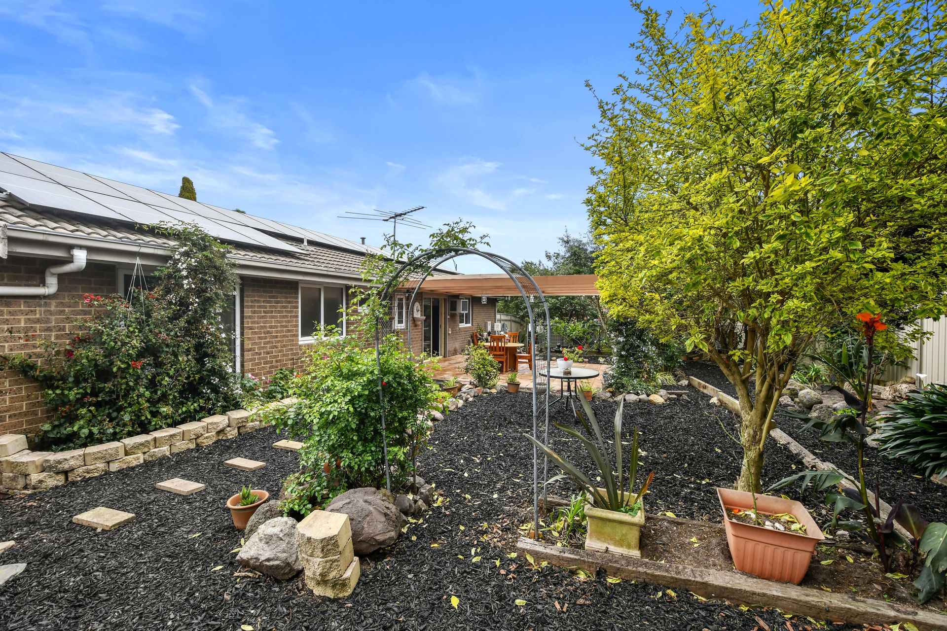 8 Robinvale Court, Endeavour Hills OBrien Real Estate