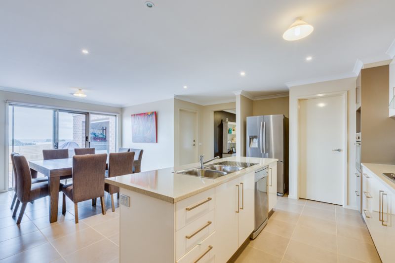 10 Roman Drive, Bacchus Marsh - Thumbnail 4