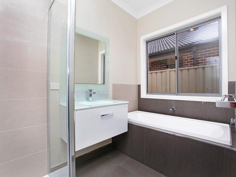 12 Jamieson Link, Caroline Springs - Thumbnail 8