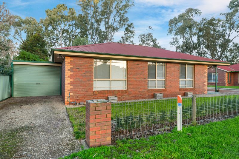 3/43 Crusoe Road, Kangaroo Flat Janelle Stevens Property