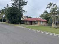 15 Hibiscus Avenue Mooloolaba QLD, Mooloolaba - Thumbnail 2