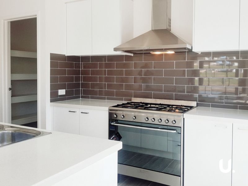 Chisholm 127 Billabong Parade