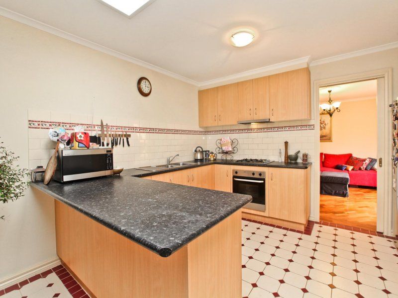 2/8 Westminster Avenue, Hillside - Thumbnail 3