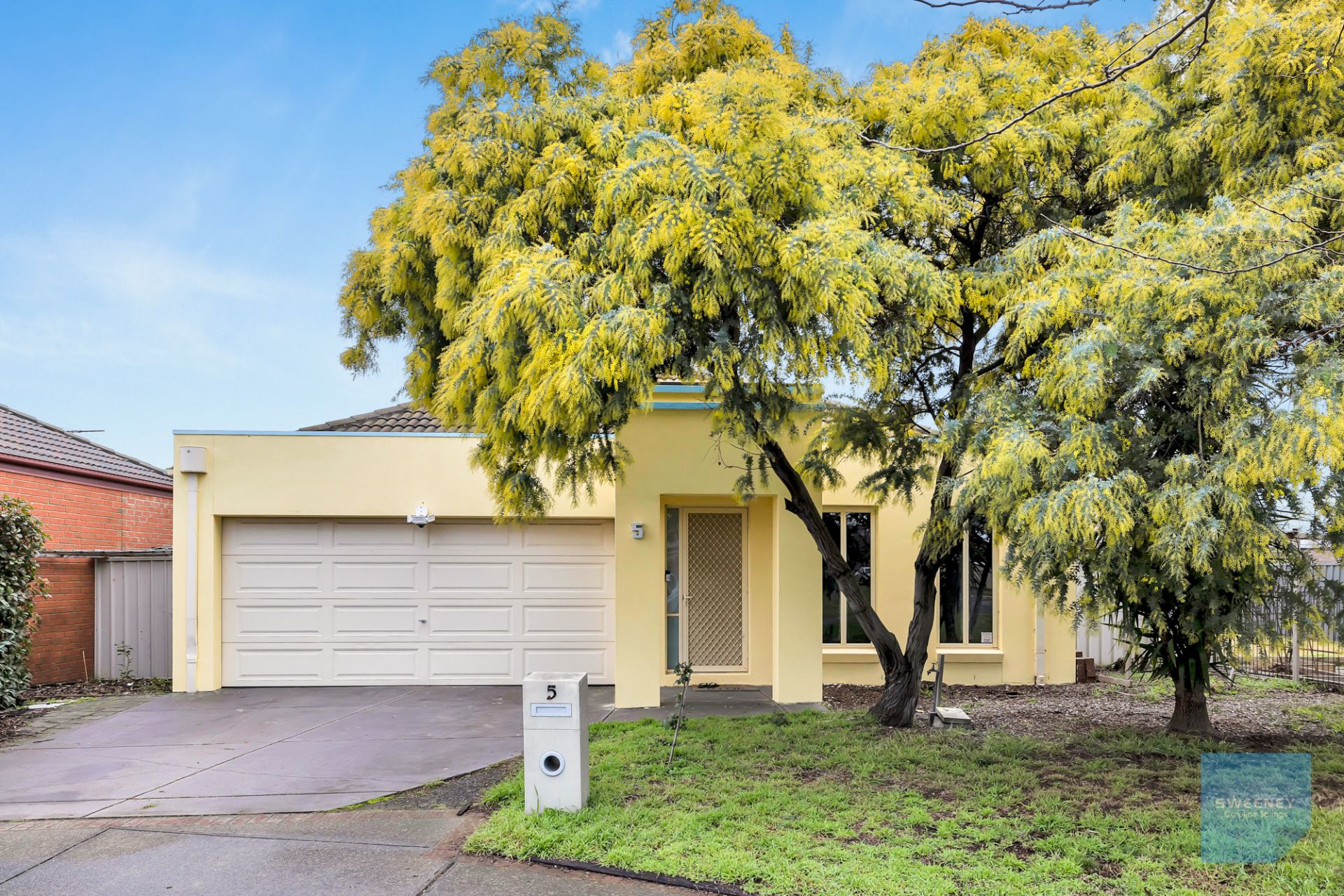 5 St Johns Walk, Caroline Springs - Thumbnail 2