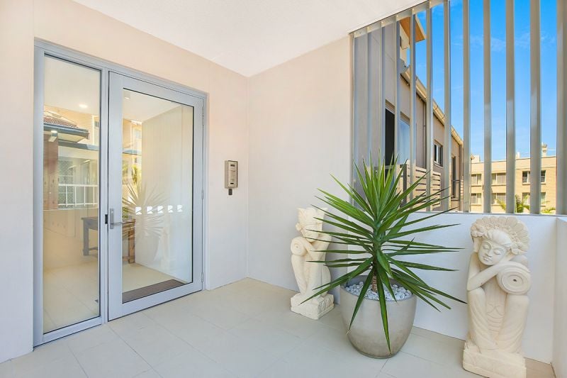 4/21-23 Mahia Terrace Kings Beach QLD, Kings Beach - Thumbnail 4
