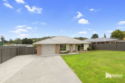 3
 
 
 
  
 
 
 2
 
 
 
  
 
 
 1
 
 
 
 
 
 
 
 27 Spring Grove, Latrobe TAS 7307, Latrobe - Thumbnail 2