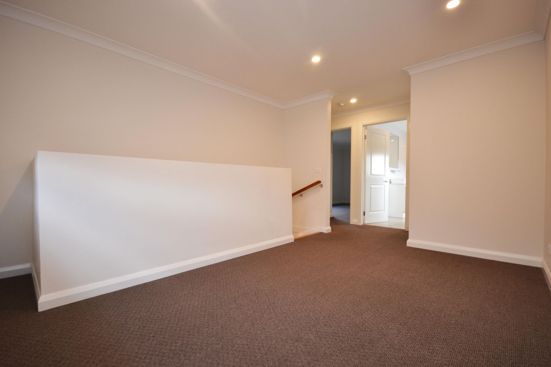 CONTEMPORARY DELIGHT - THE EPITOME OF ELEGANCE WITH PARKLAND VIEWS