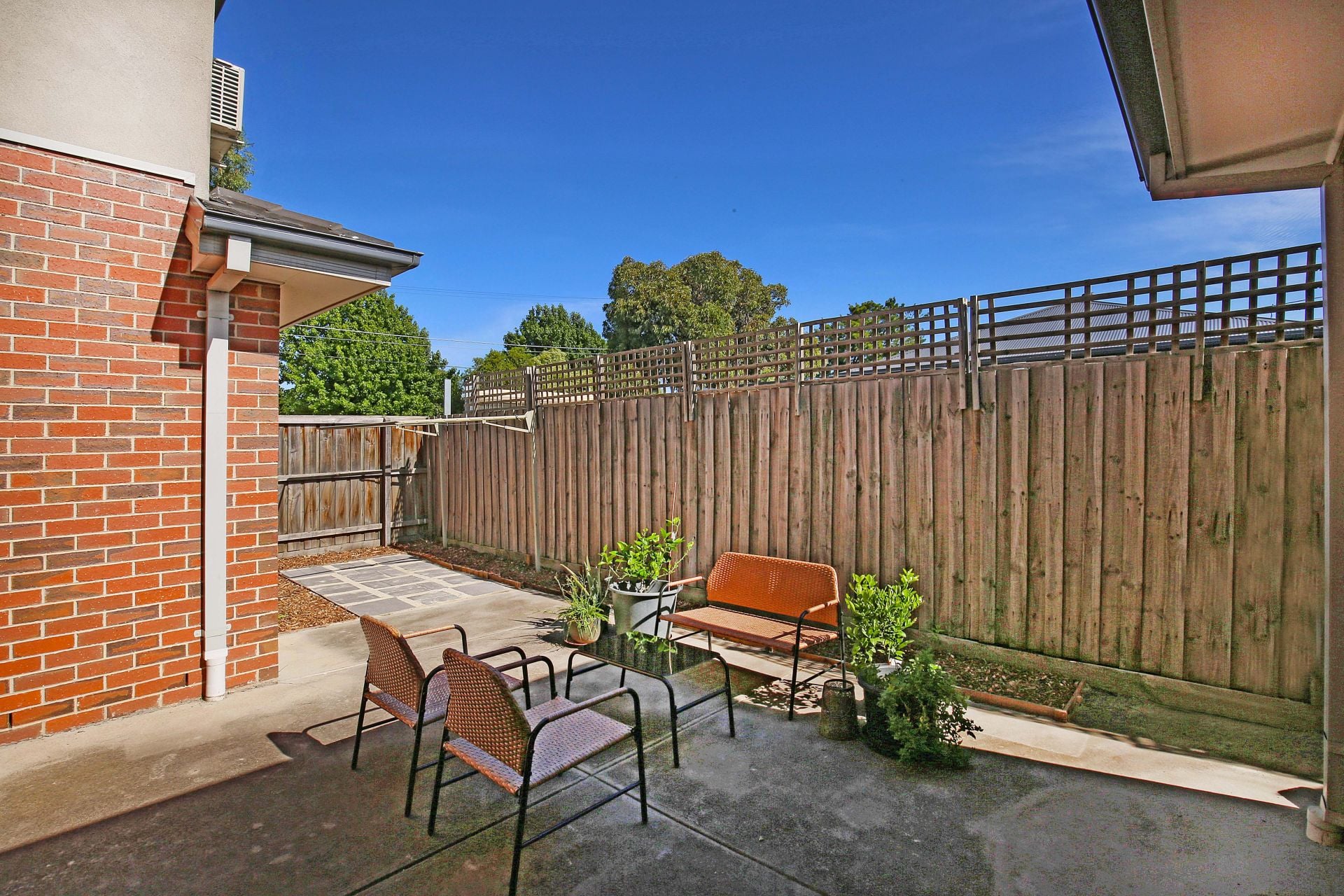 Stylish Townhouse in a Great Location