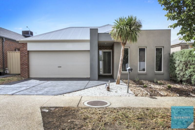 5 Blackshaws Place, Caroline Springs - Thumbnail 2