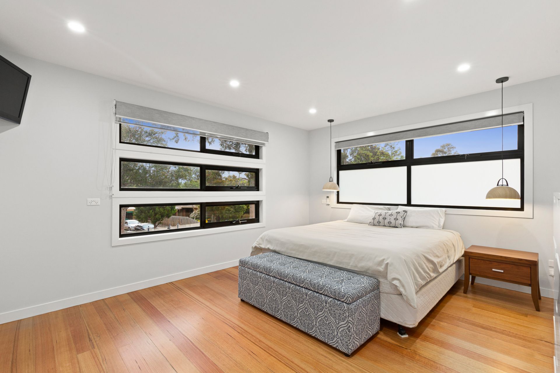 Contemporary, Low Maintenance & High-End