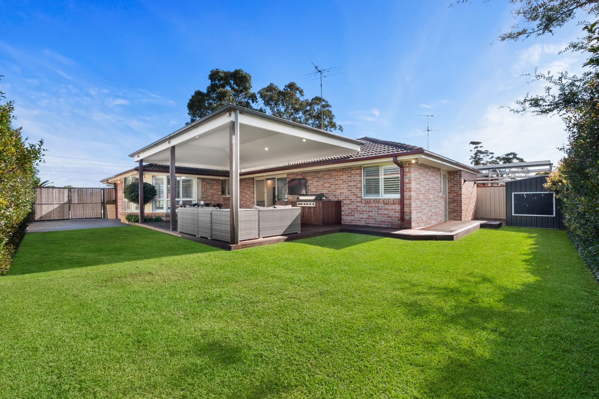 Real Estate For Sale 11 Wolseley Road Mcgraths Hill , NSW