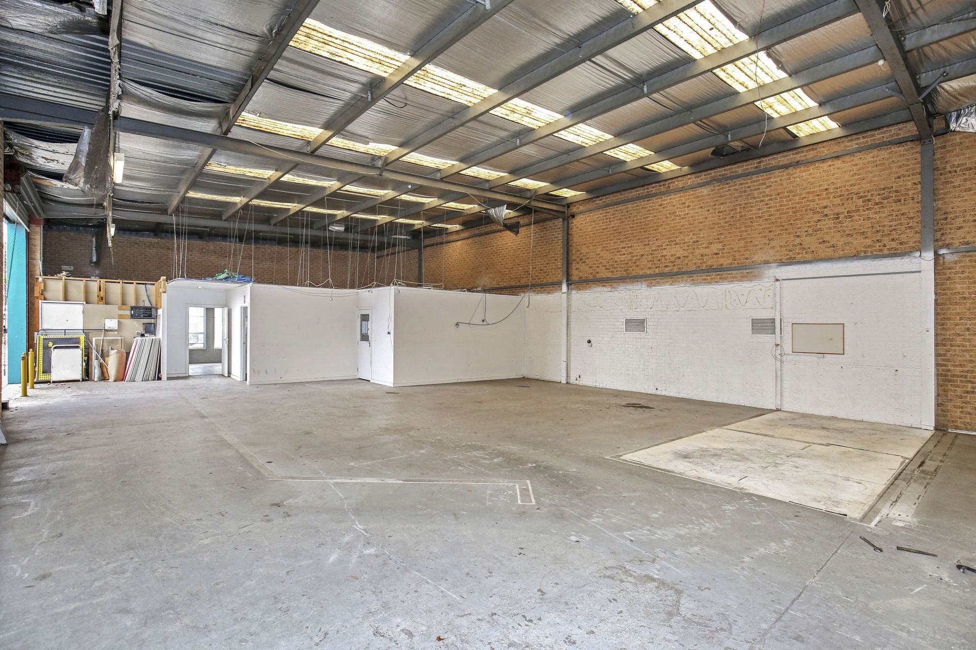High Profile Office/Showroom