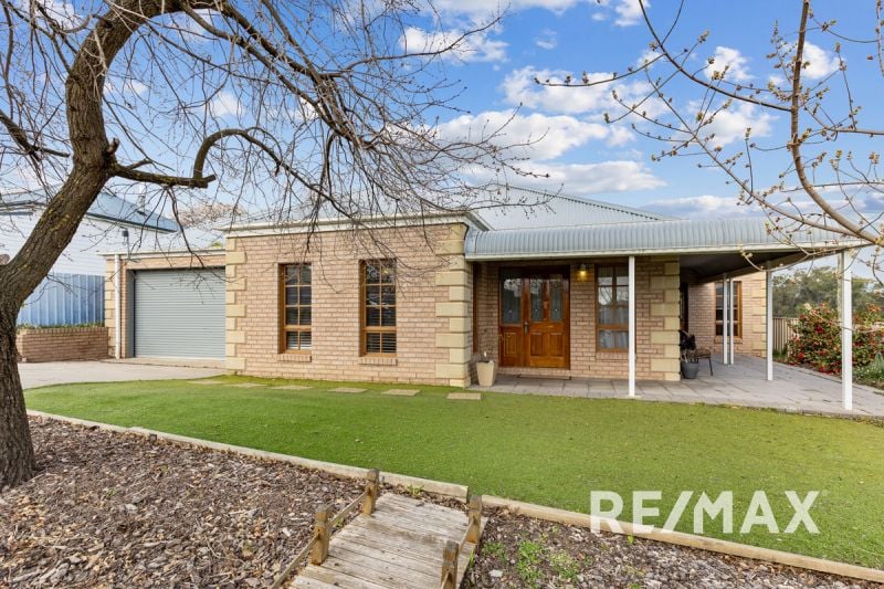 JUNEE 17 Fitzroy Street