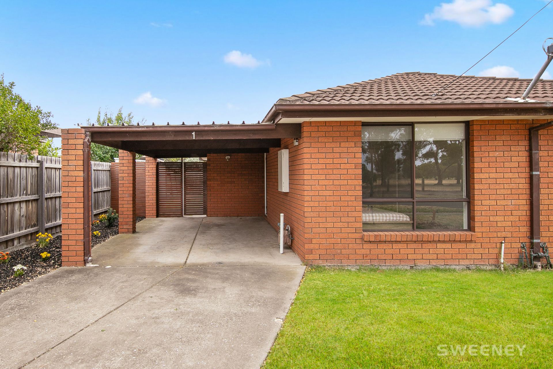 1/31 Kurrajong Drive, Altona Meadows - Thumbnail 2