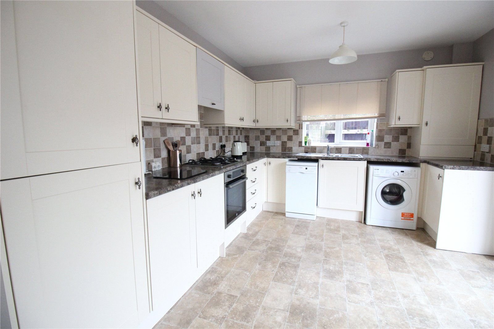 85 Gosport Road, LeeOnTheSolent Eckersley White Estate Agents