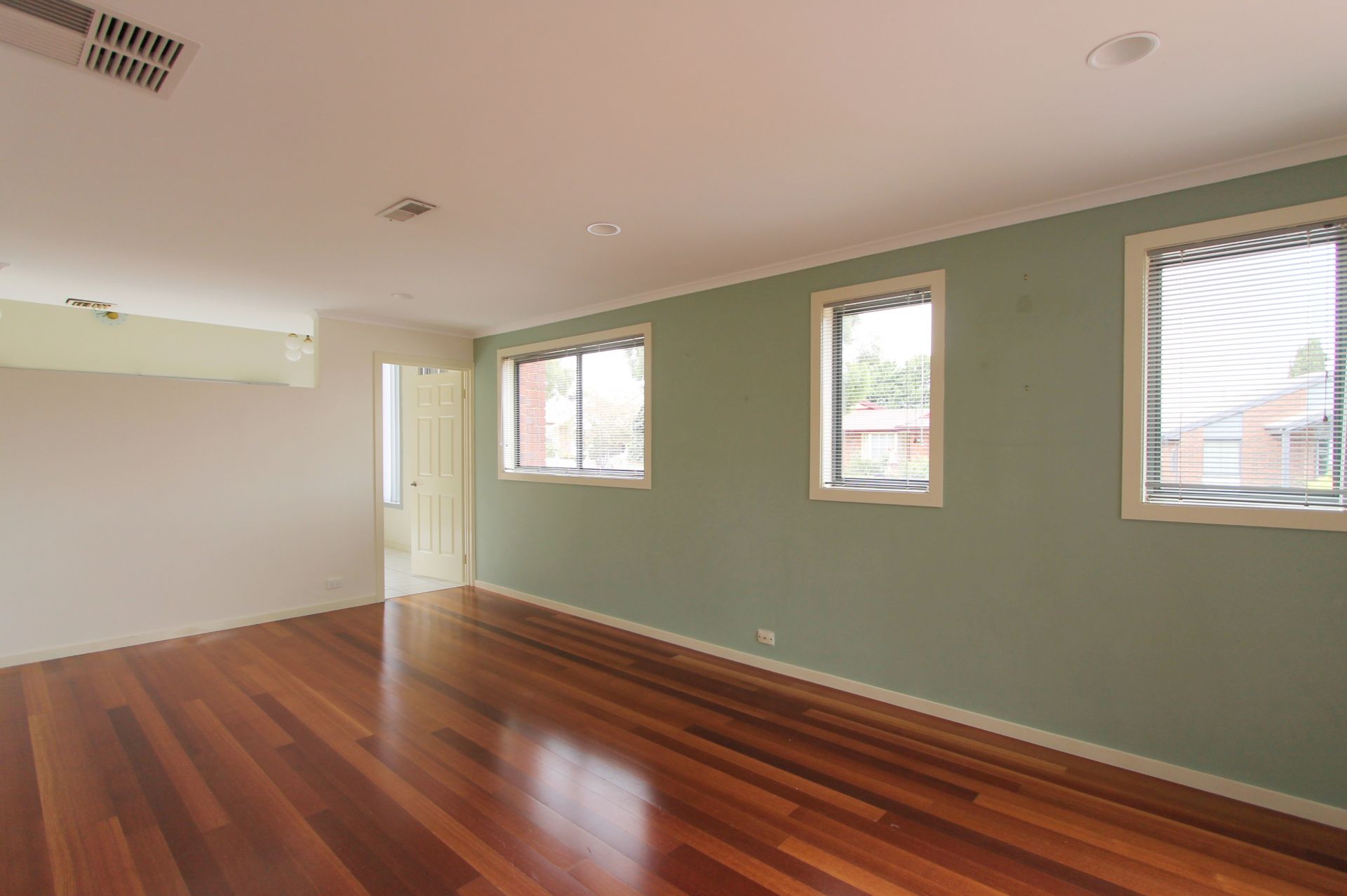 3 BEDROOM + STUDY AND LOW MAINTENANCE